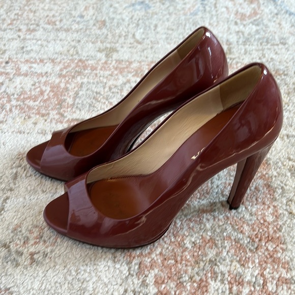 Prada Curved Heel - Picture 2 of 9